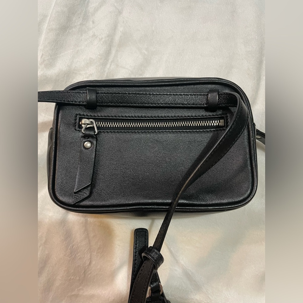 Saint Laurent Lou Heart Belt Bag ❤️ - Picture 5 of 11